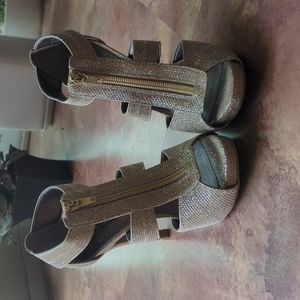 Moda Gold High Heels